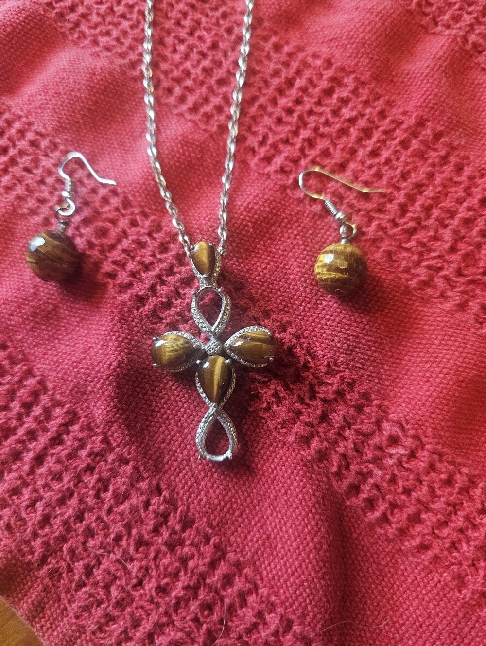 Tiger Eye Cross Pendant and Chain wirh Matching Earrings